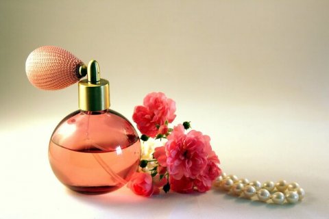The Benefits of Wearing Perfume